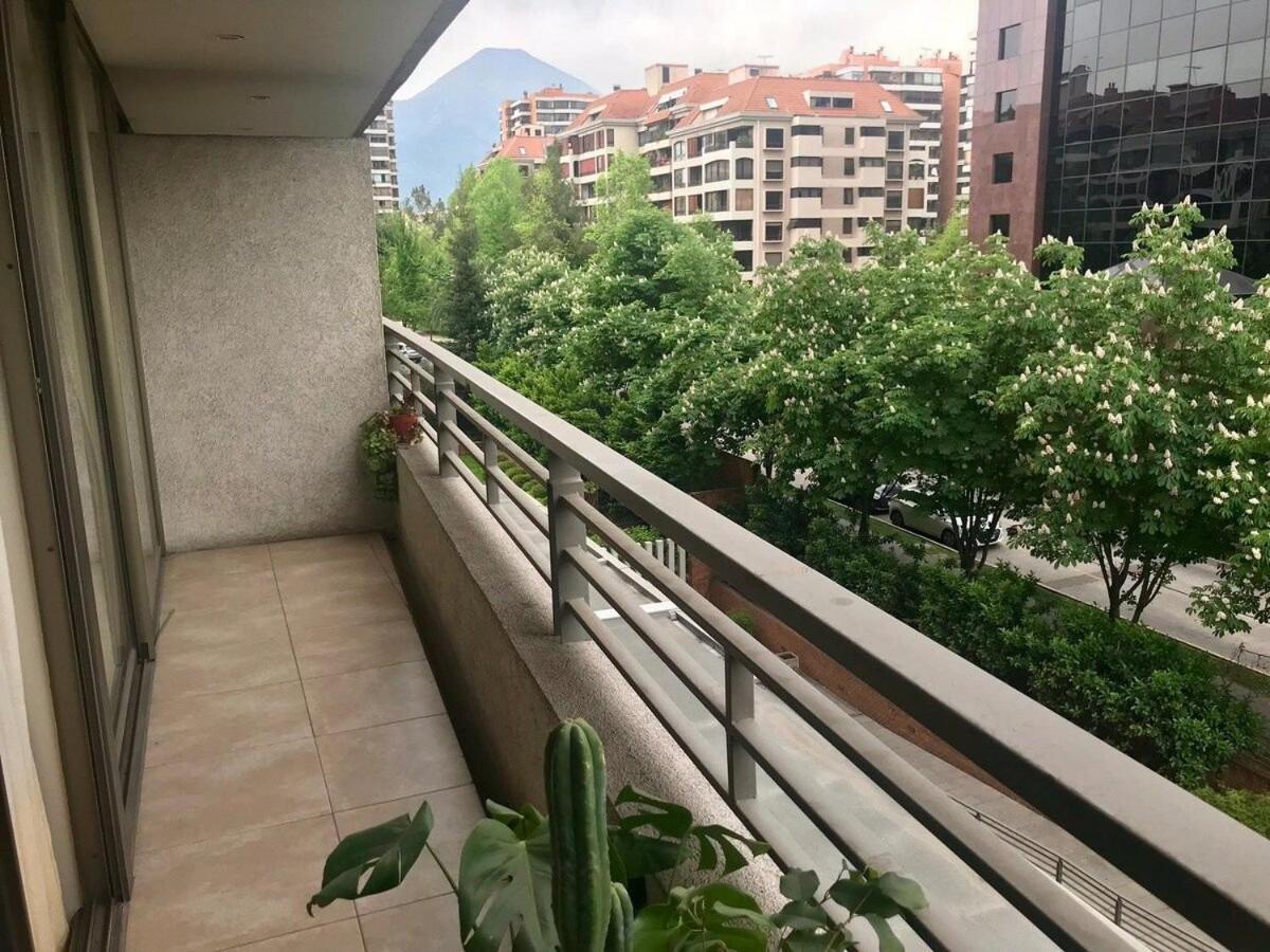 Mirando A Parque Arauco Apartamento Santiago